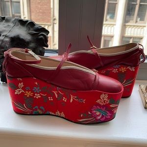 Stunning Gucci shoes in Japanese style 🥰